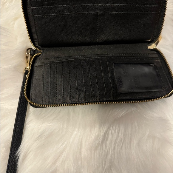 Micheal Kors Leather Wristlet - Picture 3 of 3